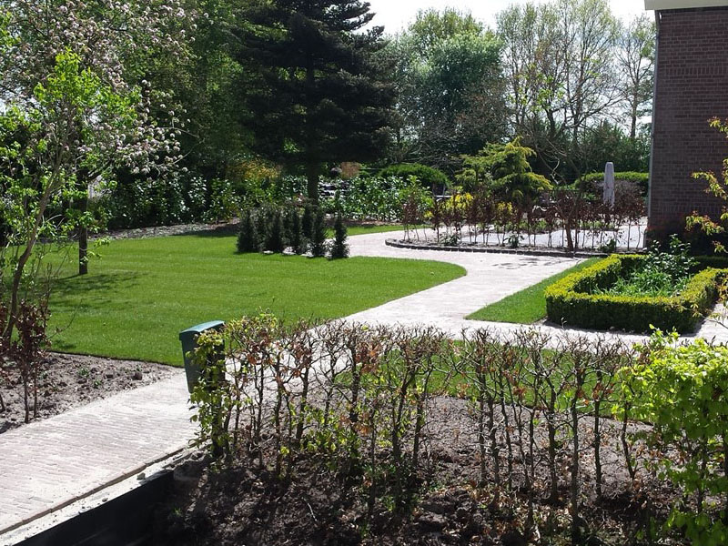 Landschapstuinen ontworpen door Baronie Tuinontwerpen in Breda